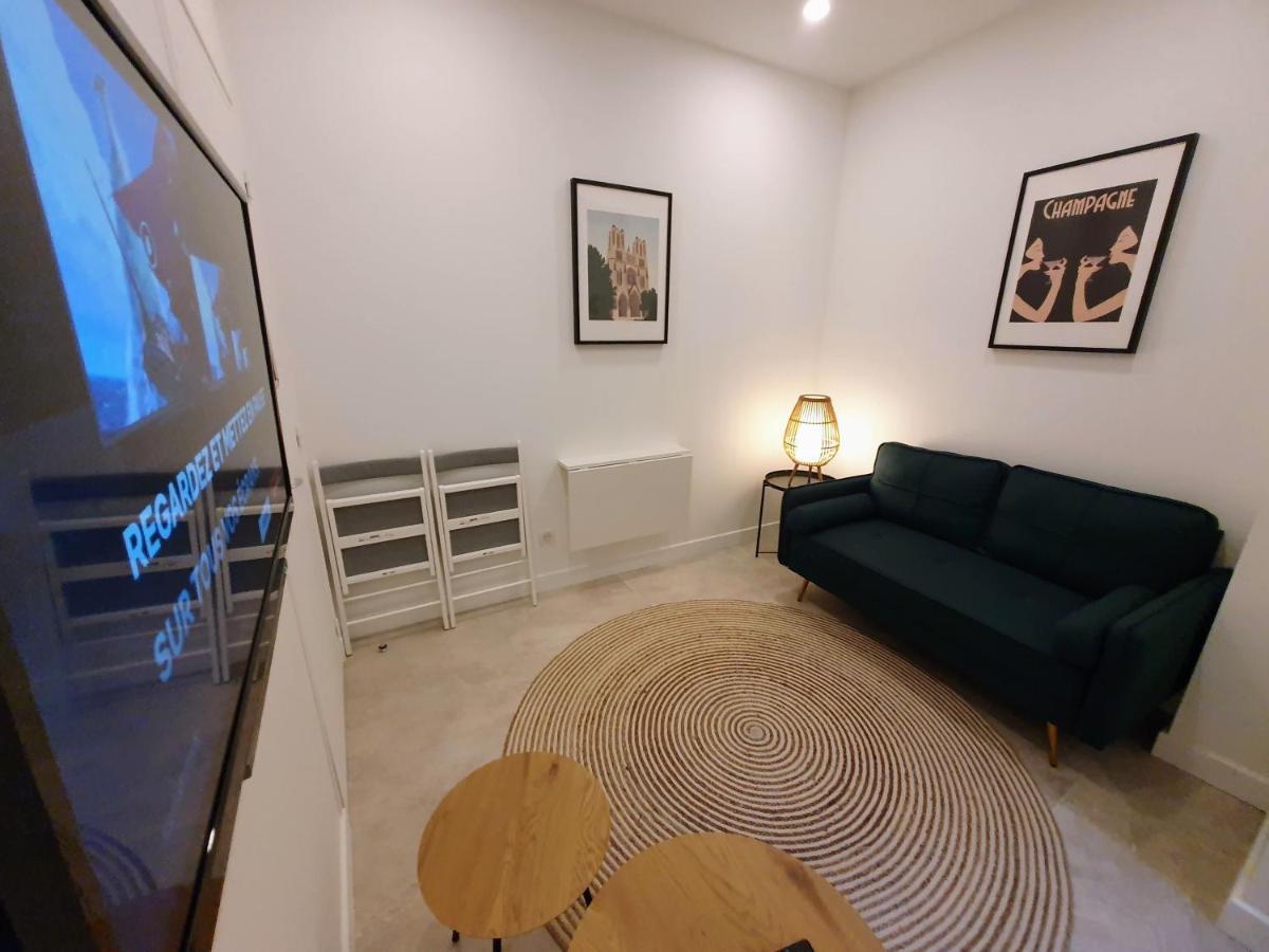 Appartement Premium Dans Une Belle Demeure - Hyper Centre-Ville De Reims Kültér fotó