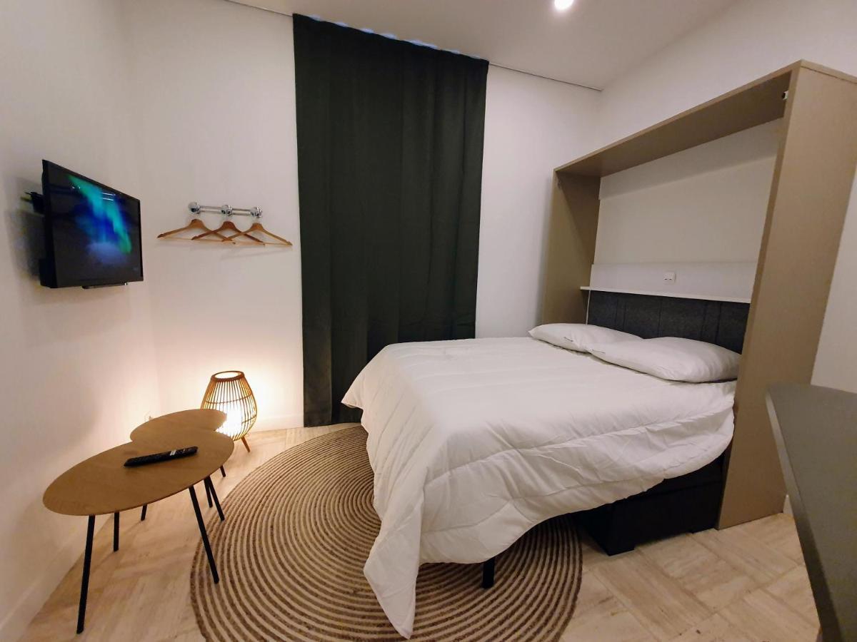 Appartement Premium Dans Une Belle Demeure - Hyper Centre-Ville De Reims Kültér fotó
